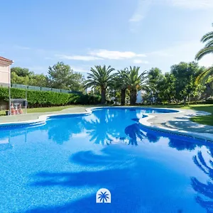 just-oliver-holidays-bellavista-salou.catalonia-hotels.com/